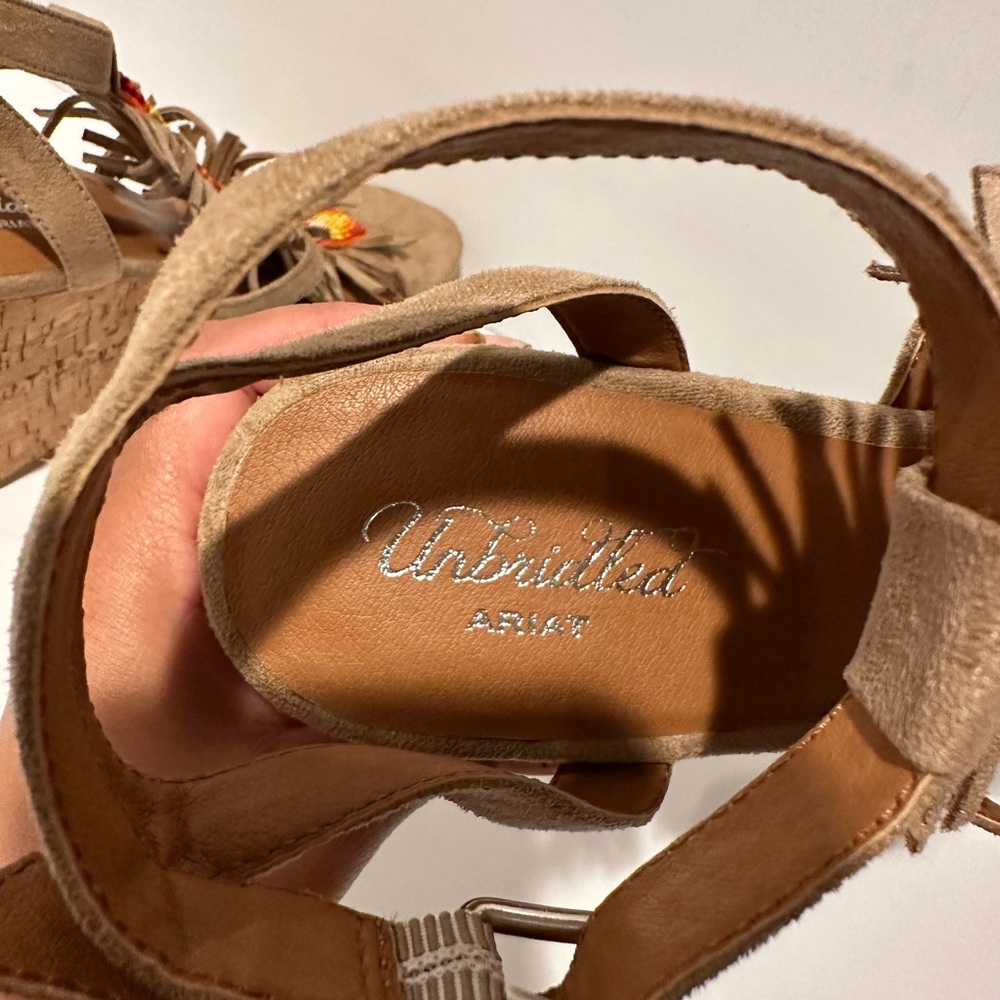 Ariat Wedges - Picture 4 of 11